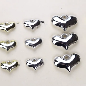 Versatile Heart Pendant Set for Keychains Assorted Love Heart Pendants DIY Making Supplies Necklaces Charm