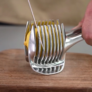 Comfortable Grip Lemon Slicer Separate Segment Lemon Slicer For Easily And Even Slicing In The Kitchens