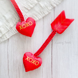 Pet Dog Puppy Cat Love Heart Arrow Plush Soft Rope Tug Tough Toy with Squeaker Sound Crinkle Squeaky Durable Valentine Cupid