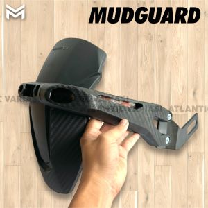 MUDGUARD MOSCOW PELINDUNG PENAHAN LUMPUR KARBON UNIVERSAL MOTOR CBR CB GSX R15 R25 NINJA 250 VIXION PELINDUNG BELAKANG SPAKBOR RODA MOTOR  XABRE MT15 MT25 GENIO HMS ORIGINAL MUDGUARD MOTOR PCX NMAX XEON DLL / SPAKBOR PENAHAN LUMPUR UNIVERSAL