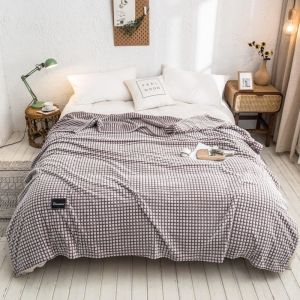 Selimut Bulu Dewasa Emboss Tebal Size 150x180/100x150cm/180X200cm / Selimut Emboss Lembut / Selimut Dewasa Bulu Tebal Embos Polos Terlaris Berkualitas