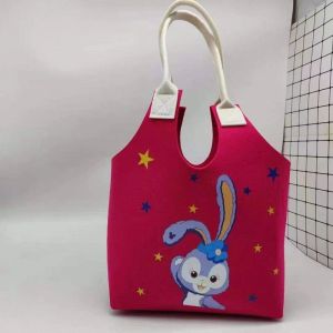 Lunashine túi Tote nhân vật hoạt hình dễ thương với chất liệu nỉ mềm và thiết kế vui nhộn