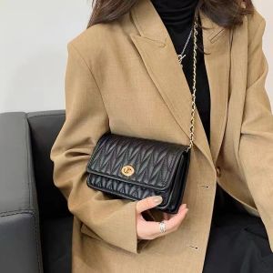 กระเป๋าสะพายข้างแฟชั่นผู้หญิงมาใหม่ C543