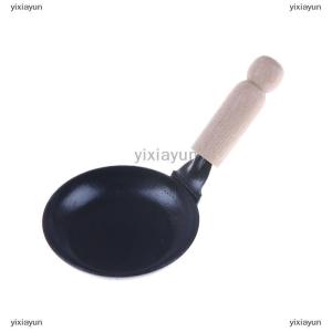 [COD] yixiayun 1:12 Scale Doll House Miniature Wood Handle Pan Dollhouse Kitchen Accessory