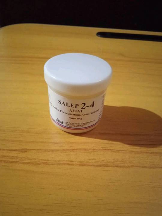 Salep Belerang Asli Obat Untuk Gatal 2 4 Eksim Sulfur Obat Panu 24 Mengandung Blerang Jf Ori Eksim Exim Zwafel Cito Gatal2 Kering Kuning Bayi 1 Bok Eksimtas Kulit Sulphur  Mo mo shop 48