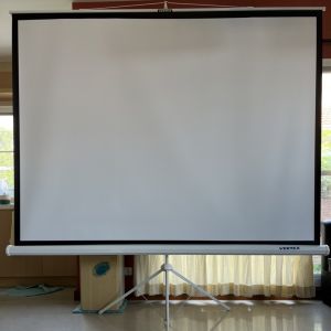 Vertex Tripod Screen 100 นิ้ว 4:3 จอขาตั้ง จอโปรเจคเตอร์ (60 x 80 inch) (152 x 204 cm) screen สำหรับฉาย projectorจอม้วนเก็บอัตโนมัติ จอสำหรับฉาย projector