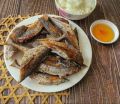 Khô cá thu mặn, khô cá thu loại nhỏ-thịt bùi tươi vị vừa ăn- (Tặng Kèm Mắm Tắc Chua Cay Nhà Làm). 