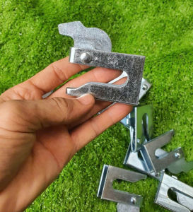 Khoá tự động chuồng heo chó mèo gia súc gia cầm.