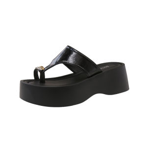 Free Shipping Small-Sized Thick-Soled Platform Flip-Flops For Women Suitable For Summer Wear 2026 New Style Perfect With Dresses Height-Increasing Beach Sandals