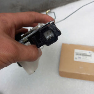 Khóa ngậm cửa trước lái  trước phải Kia Morning 2008- 2011. VIỆT NAM. 5 rắc. Bản đủ.xịn