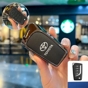Metal Key Key Holder Case Remote Key Fob Key Holder Keychain For Toyota Corolla Camry Chr Rav4 Avensis Verso Auris Aygo Yaris Hilux Vellfire Revo Altis