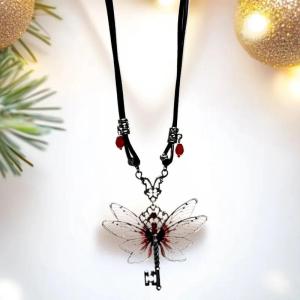 [fenggongshuode] Y2K Chuồn Chuồn Key Red Zircon Vòng Cổ Mặt Dây Chuyền Cánh Retro Punk Da Hip Hop Choker Phụ Nữ Hợp Thời Trang Quà Tặng Trang Sức
