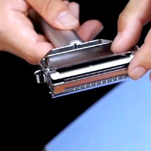 Pisau Pengupas Buah Sayur 2 in 1 Serutan Keju Fruit Vegetable Peeler Grater Stainless Steel