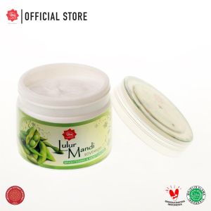 Viva Lulur Mandi Brightening & Moisturizing (Body Scrub) Soybean with VIT E Licorice Extract Essential Fatty Acid Soybean Oil & Moisturizer - 225gr