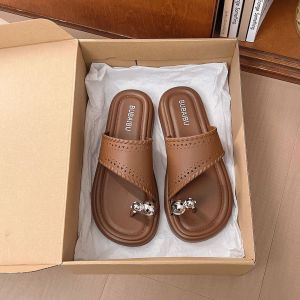 Free Shipping Korean-Style Flip-Flops For Summer 2026 Fashionable And Versatile With A High-End Feel Flat-Soled Sandals Beach Sandals For Women