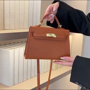 AE Túi Kelly chất liệu cao cấp dành cho nữ 2025 Túi xách thời trang cổ điển mới túi đeo chéo đi làm dành cho xuất khẩu