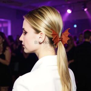 [COD] Big House 1Pcs Metal Bat Hair Clips Halloween Hair Accessories Cute Fashion Shark Clip For Women Girl Headwear Gifts