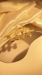 AE26 Letter necklace for women light luxury copper inlaid with zircon full diamond letter pendant clavicle chain stackable set