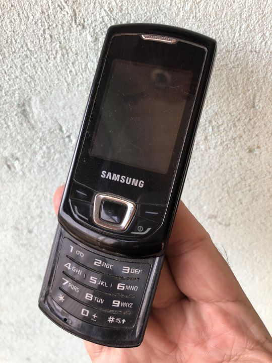 Điện thoại  Samsung E2550