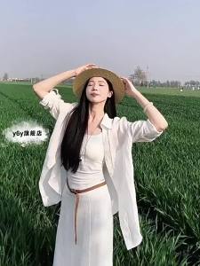 ชุดเสื้อป้องกันแสงแดดสีขาวน้ำหนักเบาสำหรับผู้หญิงในฤดูร้อน 2025 ชุดฤดูใบไม้ผลิใหม่ที่หรูหรา เสื้อแจ็คเก็ตสัมผัสระดับไฮเอนด์