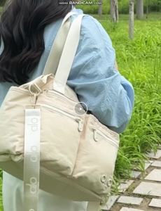 ALO Dual Front Pocket Horizontal Yoga Hand Tote Bag Six Fresh Pastel Nylon Fixed Wide Handle Detachable Shoulder Strap Large Capacity Daily Workout Handbag