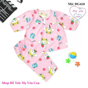 Bộ dài tay bé gái Size 3 (9-11kg) Tole/lanh 2 da loại 1 mát rượi. Có nút cài phía trước cổ áo.