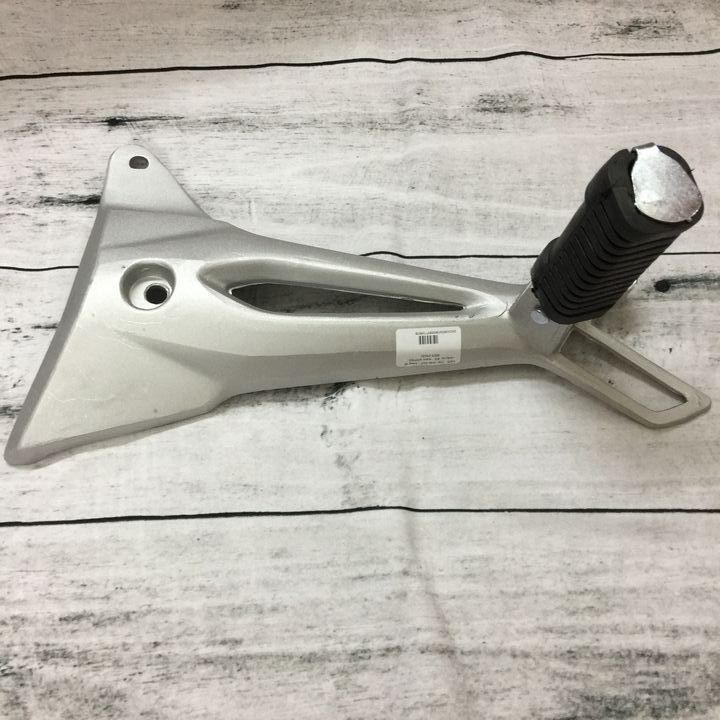 G%C3%A1c%20ch%C3%A2n%20%20sau%20xe%20Wave%20RS%20/%20S100%20/%20Wave%20alpha%20,%20b%C3%A1ng%20%C4%91%E1%BB%83%20ch%C3%A2n%20sau%20xe%20m%C3%A1y%20-%20Image%209