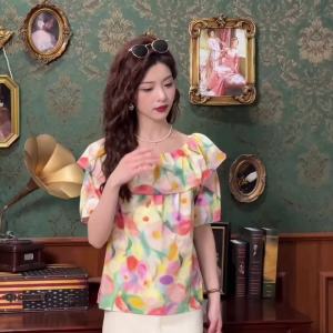 AMMIN เสื้อเบลาส์แขนพองเสื้อชีฟองหญิงลายดอกไม้เปิดไหล่เส้นเดียวมีระบายเซ็กซี่สำหรับสายลมที่อ่อนโยนฤดูร้อน2024แขนสั้นสวยงาม