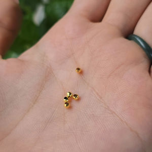 Q1986 Bi phay nhỏ bi vàng v10k cắt giác bắt sáng mix vòng gấc yêu - Phong Thủy TUDO