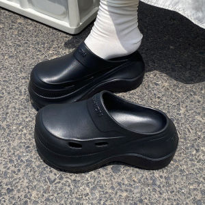 Thick-Soled Height-Increasing Closed-Toe Slippers For Women 2026 New Summer Outdoor Non-Slip Fashionable Star Perforated Shoes