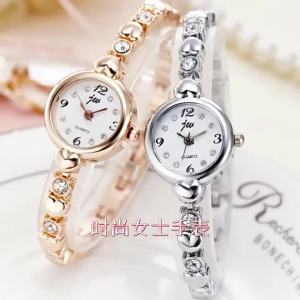 Fashionable Korean-style bracelet watch for women steel strap thin strap student ladys quartz fashion watch