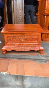 Kệ đọc kinh gỗ hương 37x47 cao 35