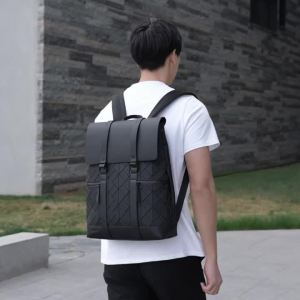 VC แฟชั่นหรูหราผู้ชายพลิกกระเป๋าเป้สะพายหลังความจุขนาดใหญ่เดินทางกระเป๋าเป้สะพายหลังเป้สะพายหลังโรงเรียนที่เรียบง่ายสำหรับผู้ชายนักศึกษามหาวิทยาลัย