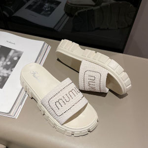 KDAShop Hot sale‼️ รองเท้าส้นตึก รองเท้าคุณผู้หญิงสวยๆ สายคาดแต่งลายข้อความ มี 2 สีให้เลือก ใส่ออกงานคือเริ่ดนะมีแต่คนเหลียวหลัง ไม่ตำคือไหวหรอถามจริงแก🎉