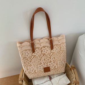 CUWEE Hollow Out Lace Shoulder Bag Hand Crochet Large Capacity Crochet Flower Tote Bag Elegant Flower Womens Weave Handbags Beach