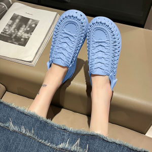 LHSunshine สินค้าแนะนำ รองเท้าแตะแฟชั่น สำหรับผู้หญิง แบบสวมหัวปิด มีสายรัดส้น ทำจากวัสดุยางคุณภาพดี กันน้ำ กันลื่น พื้นนิ่ม สวมใส่สบาย มีให้เลือกหลากหลายสี ดีเทลดีขนาดนี้ ไม่มีได้ไง