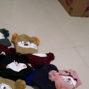 Kupluk Bayi Pompom & Kupluk Anak Doraemon: Desain Berkualitas dan Nyaman
