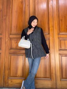 Vest Amora Semi Woll Premium Life Korean Stylish Modern 2025 Atasan Wanita Berkualitas Rompi Kekinian