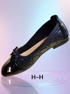 Sepatu Flat Shoes Wanita Motif Pita Hitam Busa Anti Slip Nyaman