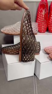 2025 Womens New Flat Sandals with Hollow PVC Breathable Summer Outerwear Baotou Bag and Casual Jelly Sandals