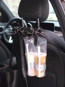 Creative Cute Bowknot Car Seat Back Storage Hooks Vehicle Headrest Organizer Hanger for Groceries Bag Handbag Car Accessories