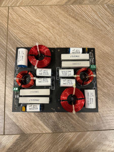 Phân tân Full Đơn 2 Way Bass + Treble