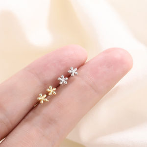 A Pair Simple Flower Ear Bone Stud Summer Screw Twist New 925 Silver Advanced Earrings Earrings