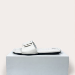 Sandal Wanita Comfy Flat Insole Memory Foam Empuk Sol Karet Tidak Licin Avenlee Loufa