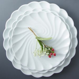 Dĩa sứ tròn xoắn Bô Đê trắng cao cấp sứ Long Phương