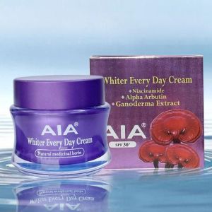 Kem Trắng Da AIA Linh Chi