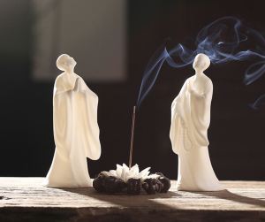 Tượng Gốm Nhà Sư Đứng Chắp Tay (Có Đèn LED) - Màu Sần và Trắng - Giá Sốc Tượng Gốm Phong Thủy Trang Trí Tượng Gốm Tử Sa Men Sần - Lazada