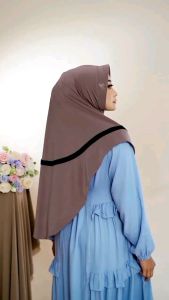 Jilbab Hijab Kekinian: Desain Modern & Bahan Stella Premium