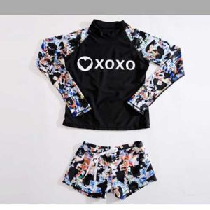 Set Baju Renang Wanita Lengan Tangan Panjang Celana Pendek Hitam Push Up Swimwear Bantalan Dada Surfing Pantai Csntik Modis 2pcs