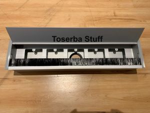 GROMMET FLIP TOP FLIPTOP TRAP DOOR TRAPDOOR PENUTUP LUBANG KABEL MEJA MEETING RAPAT KERJA KANTOR OFFICE STOP KONTAK STOPKONTAK ARDE CUSTOM ISI 5 LIMA LUBANG 50CM 50 CM PANASONIC BROCO NERO SCHNEIDER KLIPSAL SILVER ALUMINIUM ABU ABU